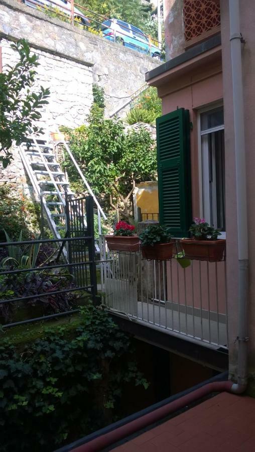Affittacamere Fiorella Riomaggiore Exterior foto